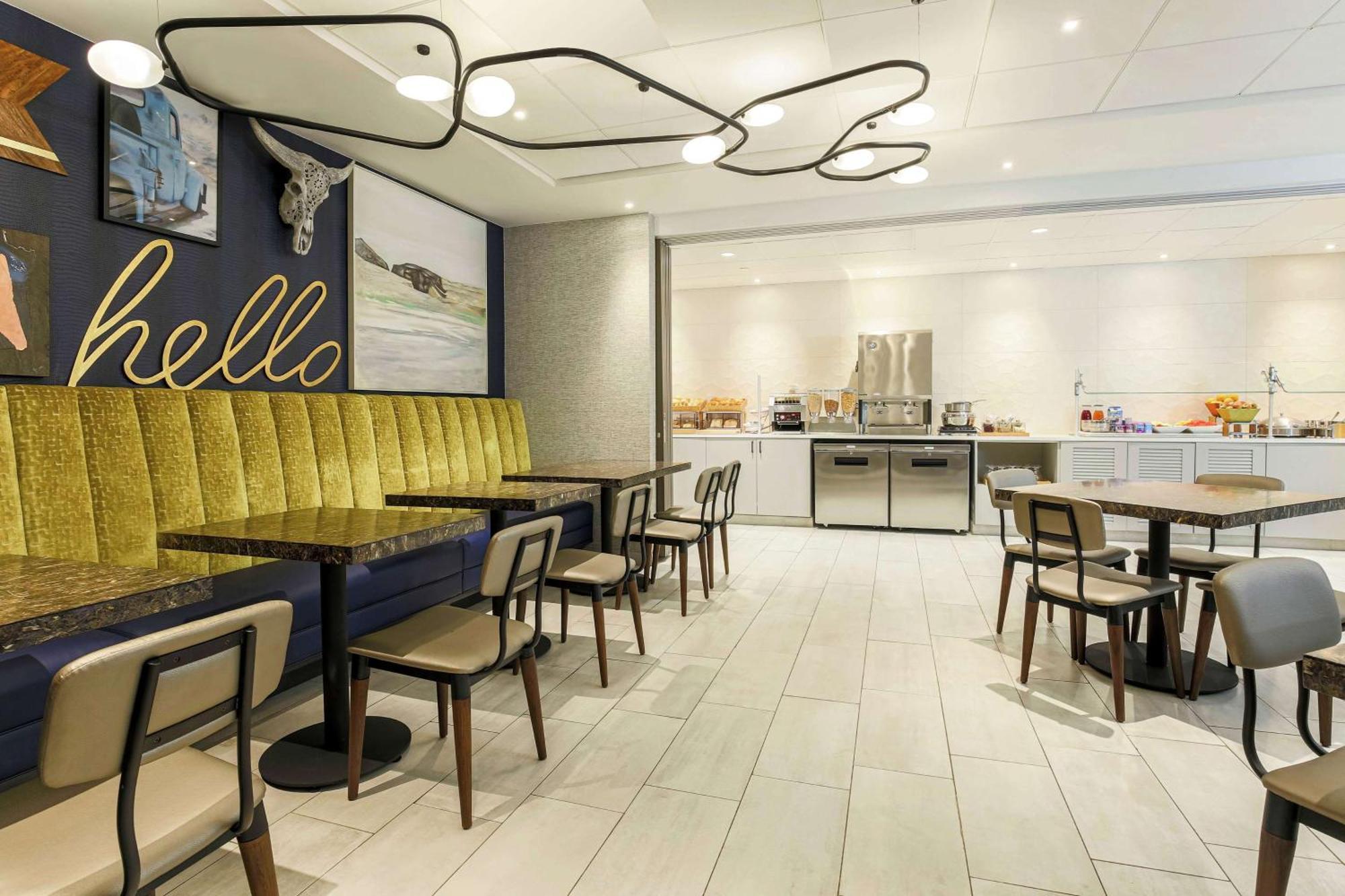 Doubletree By Hilton Austin-University Area Exterior photo