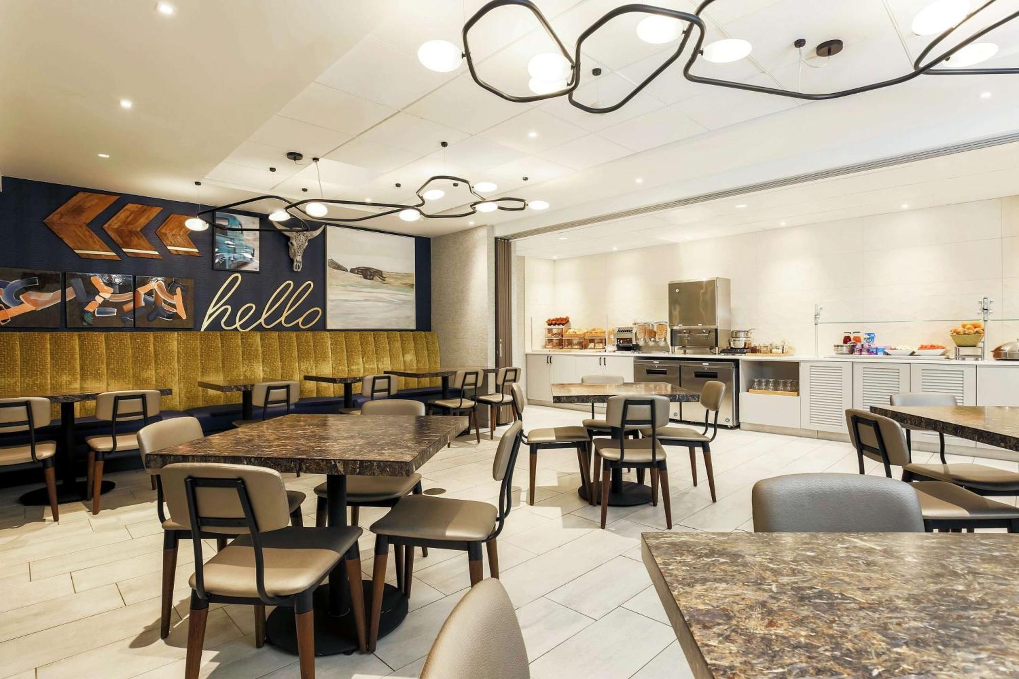 Doubletree By Hilton Austin-University Area Exterior photo