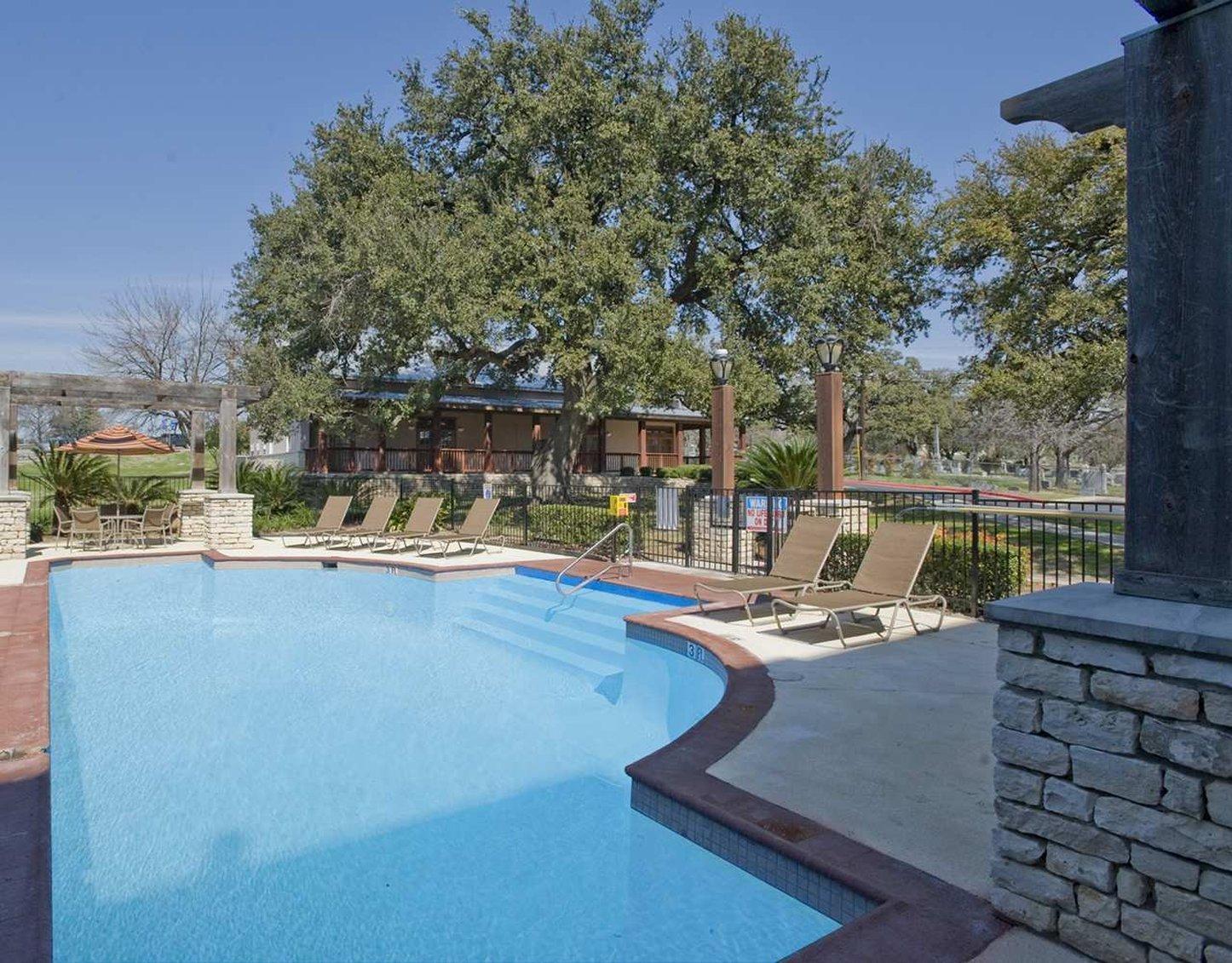 Doubletree By Hilton Austin-University Area Exterior photo